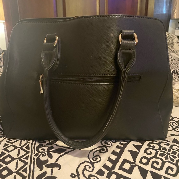 Lovely Purse 👜 - Picture 2 of 16